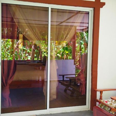 Dan Zoranz Self Catering Guest House La Digue Exterior photo