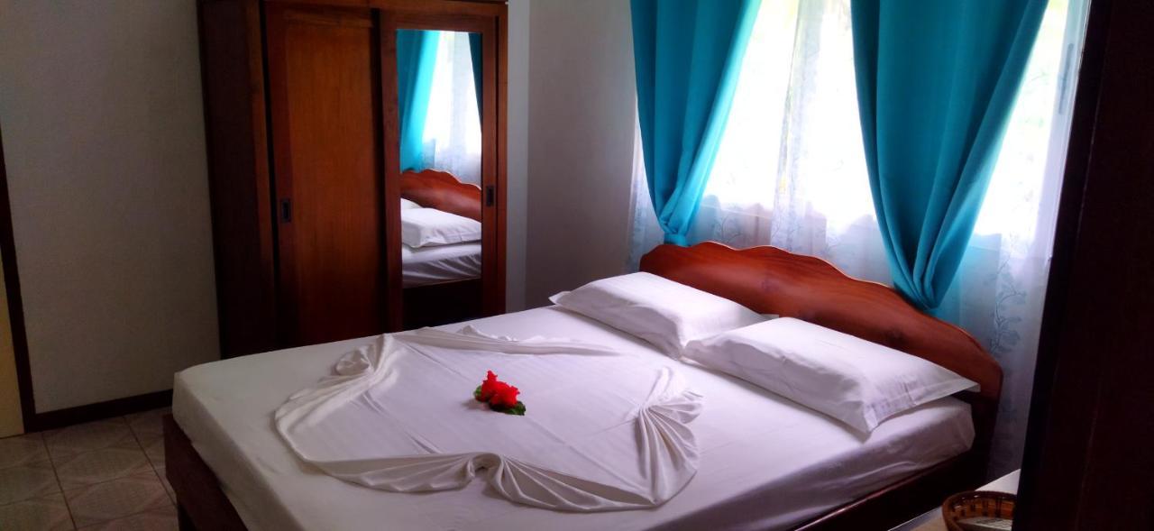 Dan Zoranz Self Catering Guest House La Digue Exterior photo