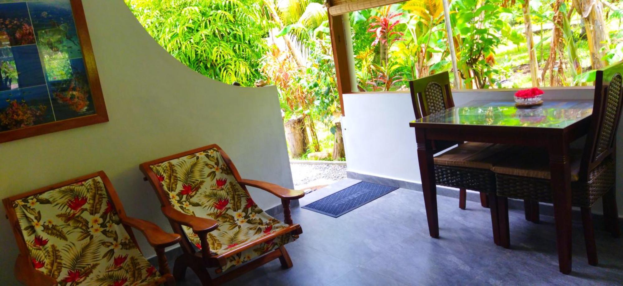 Dan Zoranz Self Catering Guest House La Digue Exterior photo